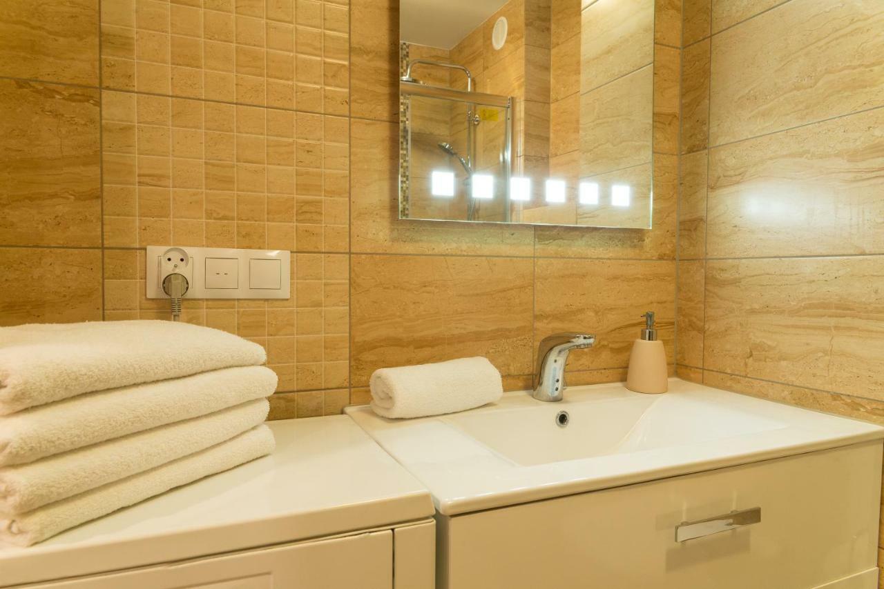 Apartament Na Urlop - Centrum - Przy Amfiteatrze - 500M Do Basenow Wisła Dış mekan fotoğraf